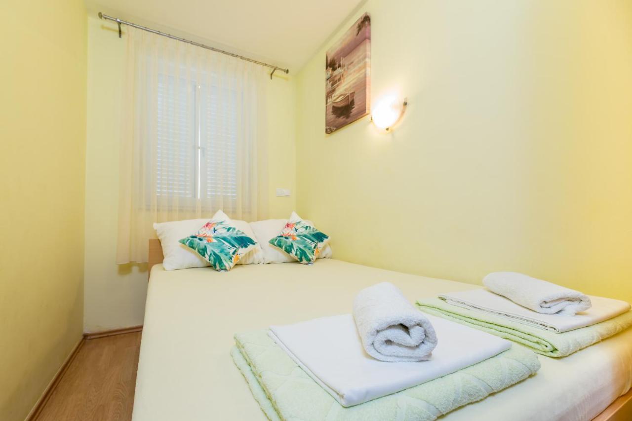 Apartments Ljubica Garden Baska  Exterior photo